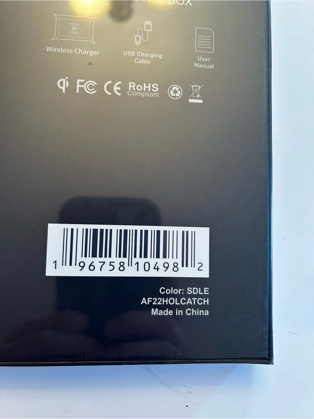 Peter Millar Qi Slim Wireless Charger w/USB Cable SDLE -AF22HOLCATCH